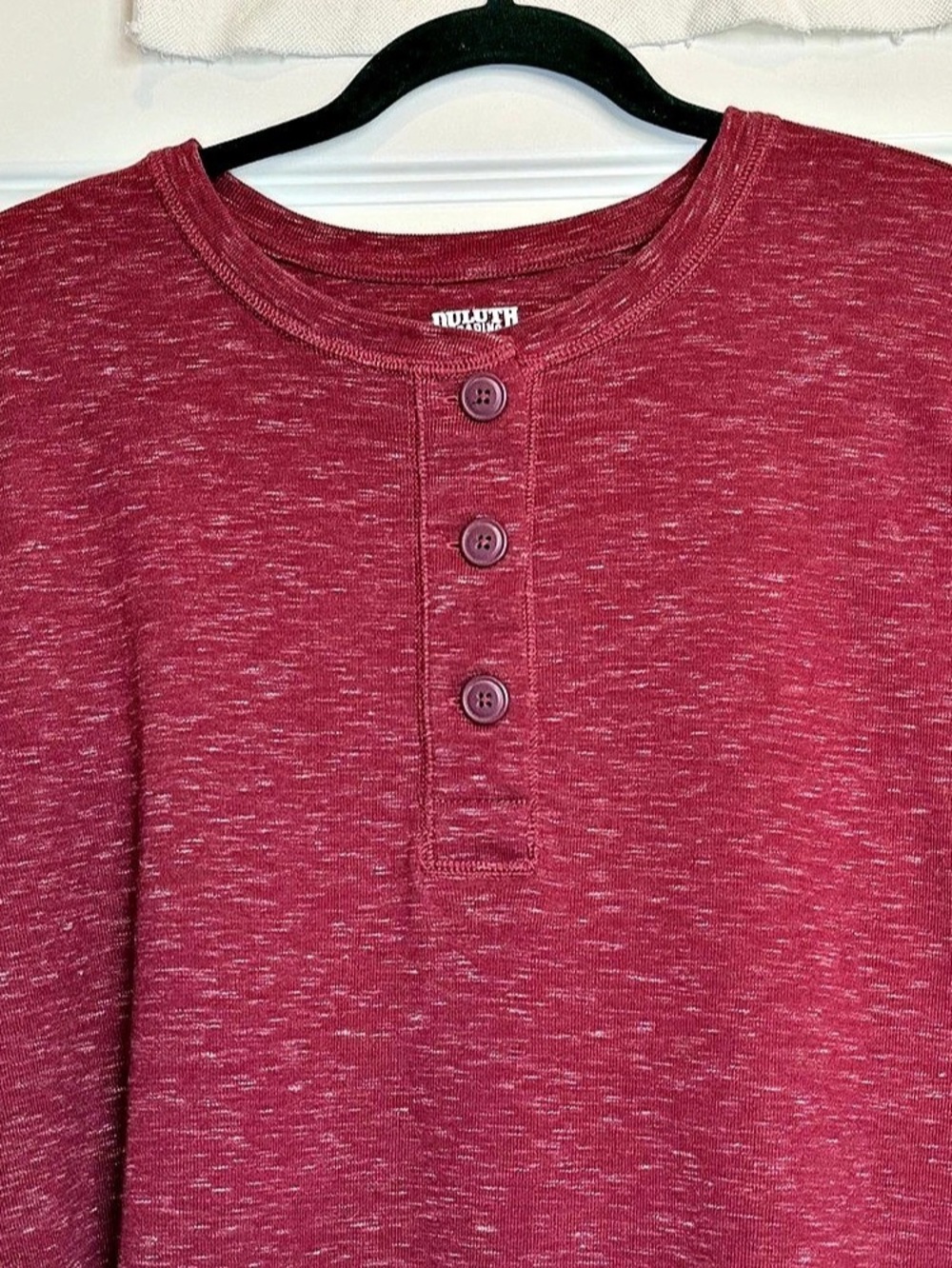 Duluth Trading Co. Men’s L Burgundy Heather Long Sleeve Henley 95% Cotton